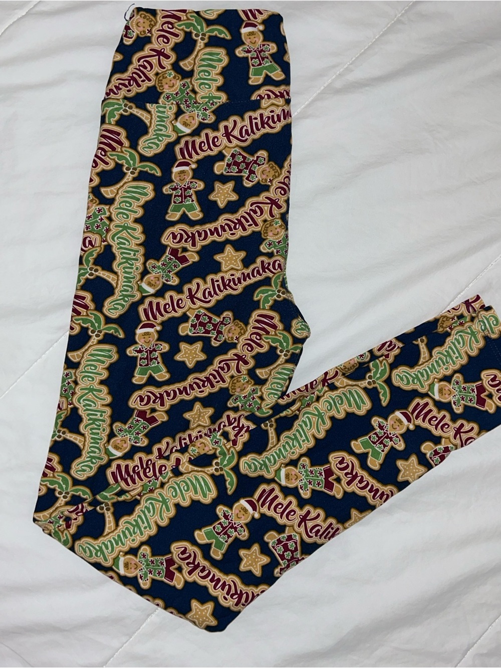 LuLaRoe Navy Holiday 'Mele Kalikimaka' Print Leggings